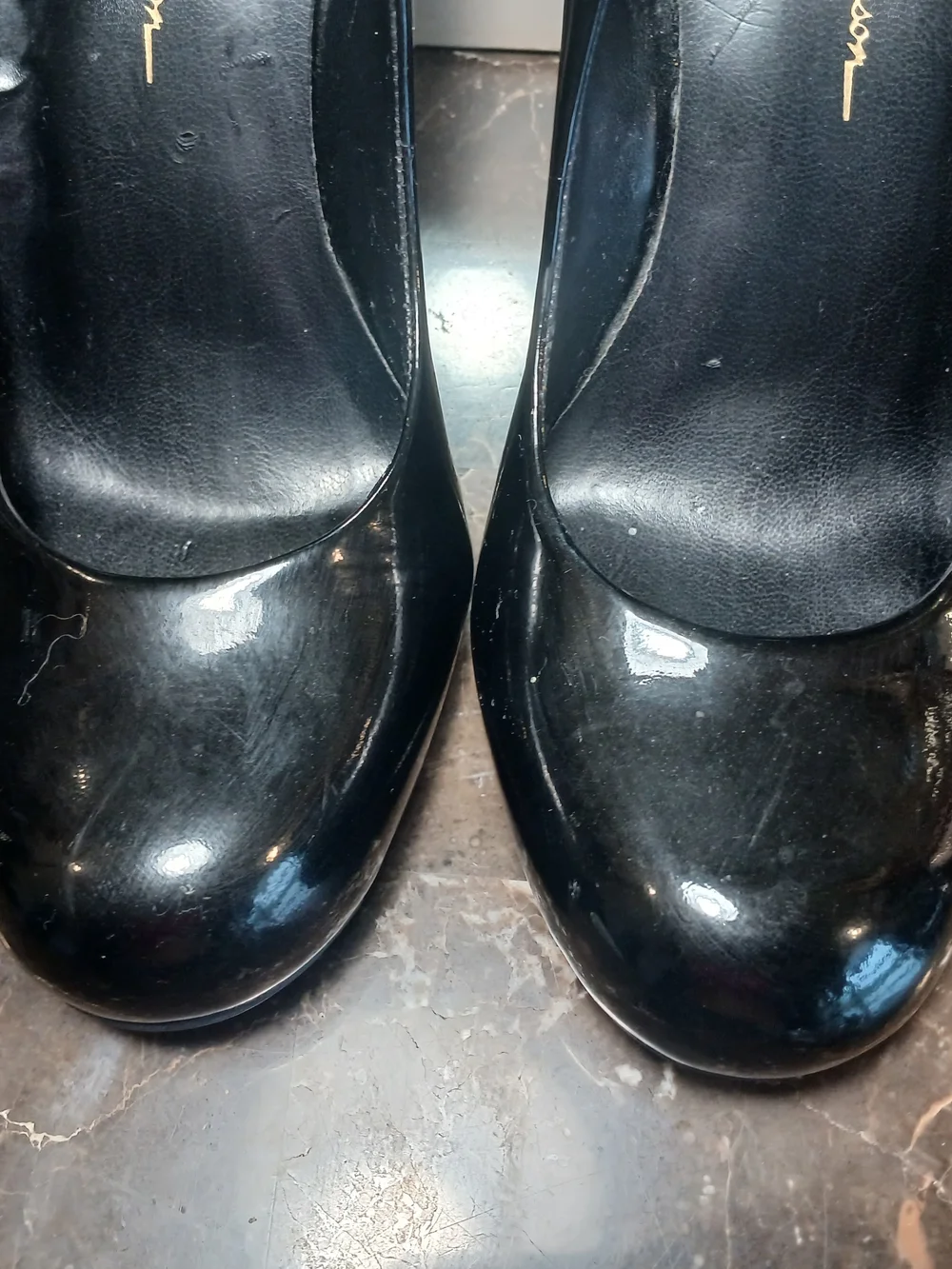 Jessica Simpson Black Patent Round Toe Heels